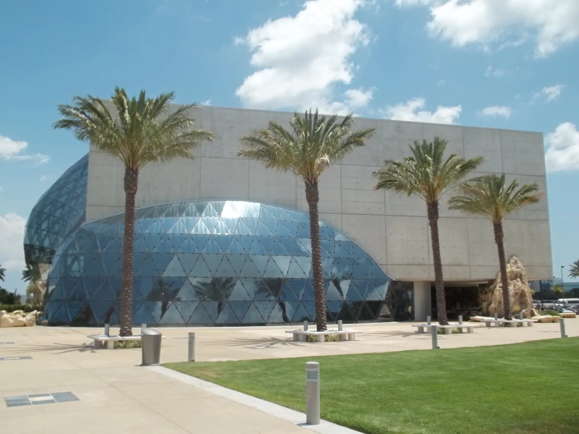 Dalí Museum in St. Petersburg with its distinctive curved glass exterior