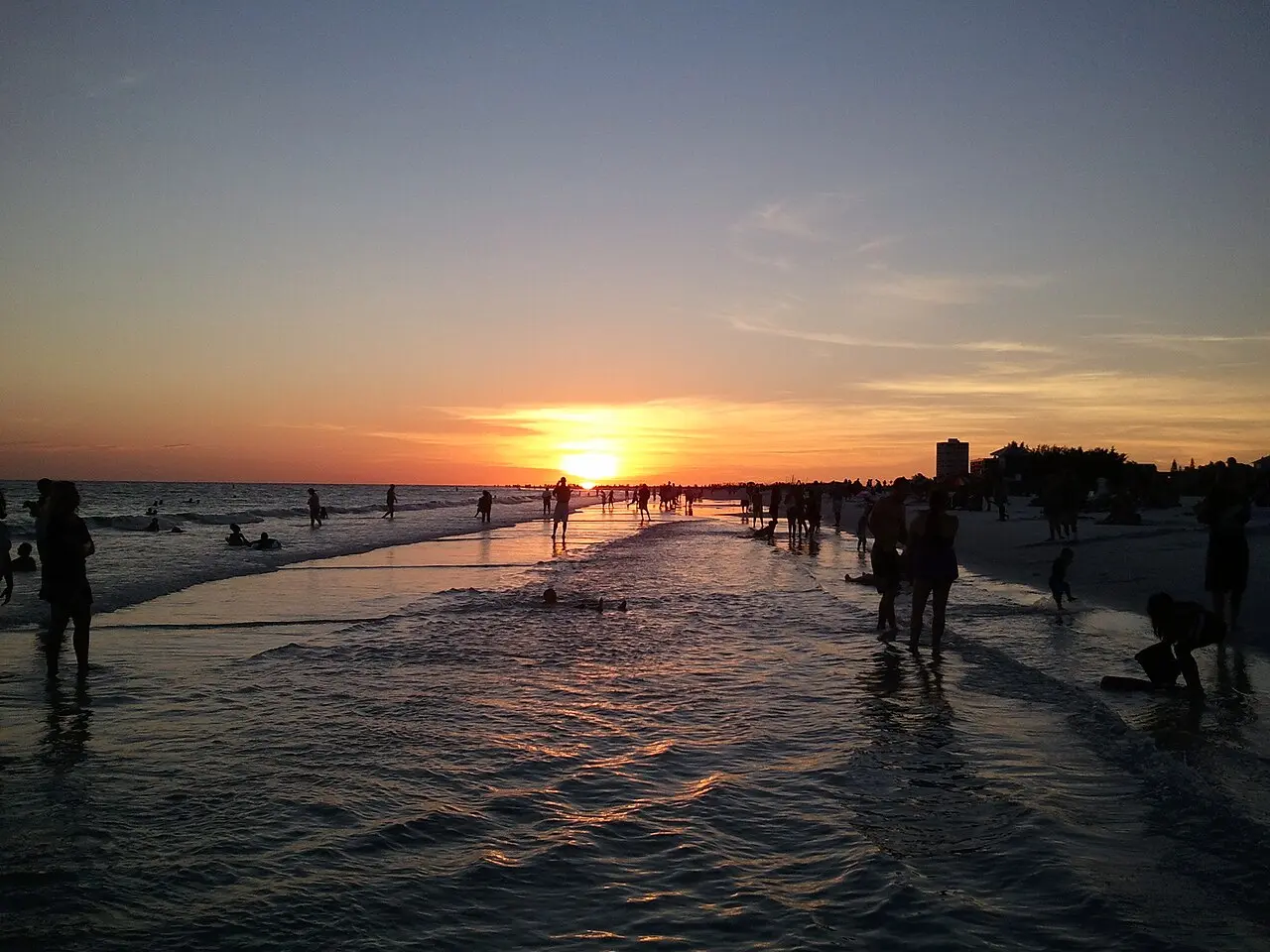 Sunset on Lido Beach in Sarasota